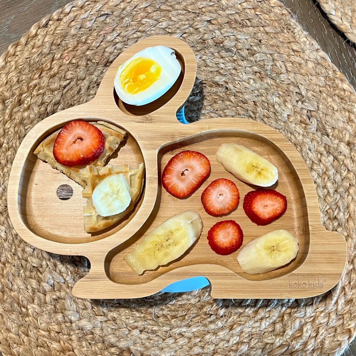 طبق أكل او تسالى للأطفال على شكل أرنب خشب صناعة يدوية الوان طبيعي 100% معالج بزيت الزيتون