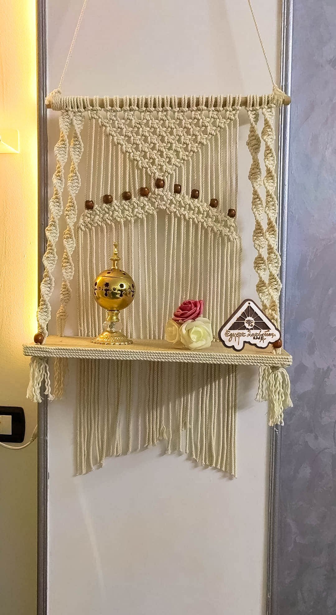 مكرمية مع رف خشب مصري صناعة يدوية | Egypt Antiques