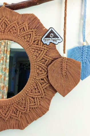 مراية لون بني مكرمية من ايجيبت انتيكس صناعة يدوية