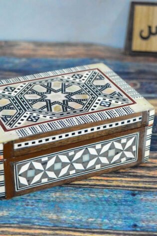 بوكس مقتنيات او مجوهرات من الصدف مقاس 13×10سم صناعة يدوية 100% من انتاج ايجيبت أنتيكس