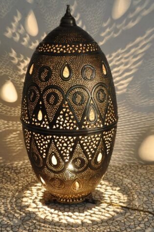 وحدة اضاءه جانبية مغربي شرقي معدني شكل (و) للاستخدام الخارجي او الحديقة او للاستخدام الداخلي انتاج ايجيبت انتيكس صناعة يدوية 100%