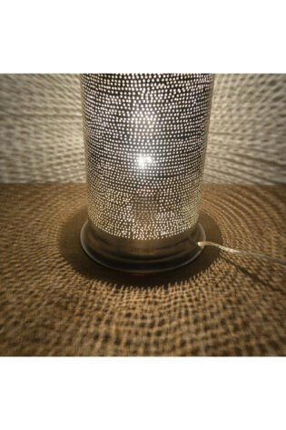 وحدة اضاءه جانبية مغربي شرقي معدني شكل (د) للاستخدام الخارجي او الحديقة او للاستخدام الداخلي انتاج ايجيبت انتيكس صناعة يدوية 100%