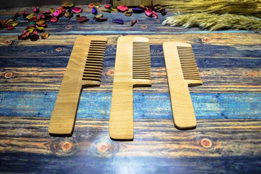 عرض اتنين مشط بيد 25 سم و 20 سم خشب طبيعي صناعة يدوية من ايجيبت انتيكس