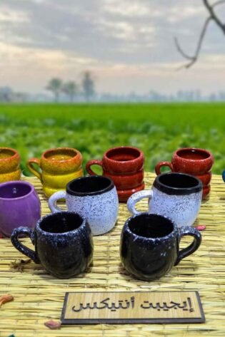 طقم مكون من 12 أكواب من الفخار الصحي المطلي ألوان مختلفة صناعة مصرية يدوية 100% من انتاج ايجيبت أنتيكس