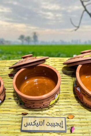 طقم حلل من الفخار الصحي الملون ألوان طبيعية مكون من 3 قطع 3 مقاسات مختلفة صناعة مصرية يدوية 100% من انتاج ايجيبت أنتيكس