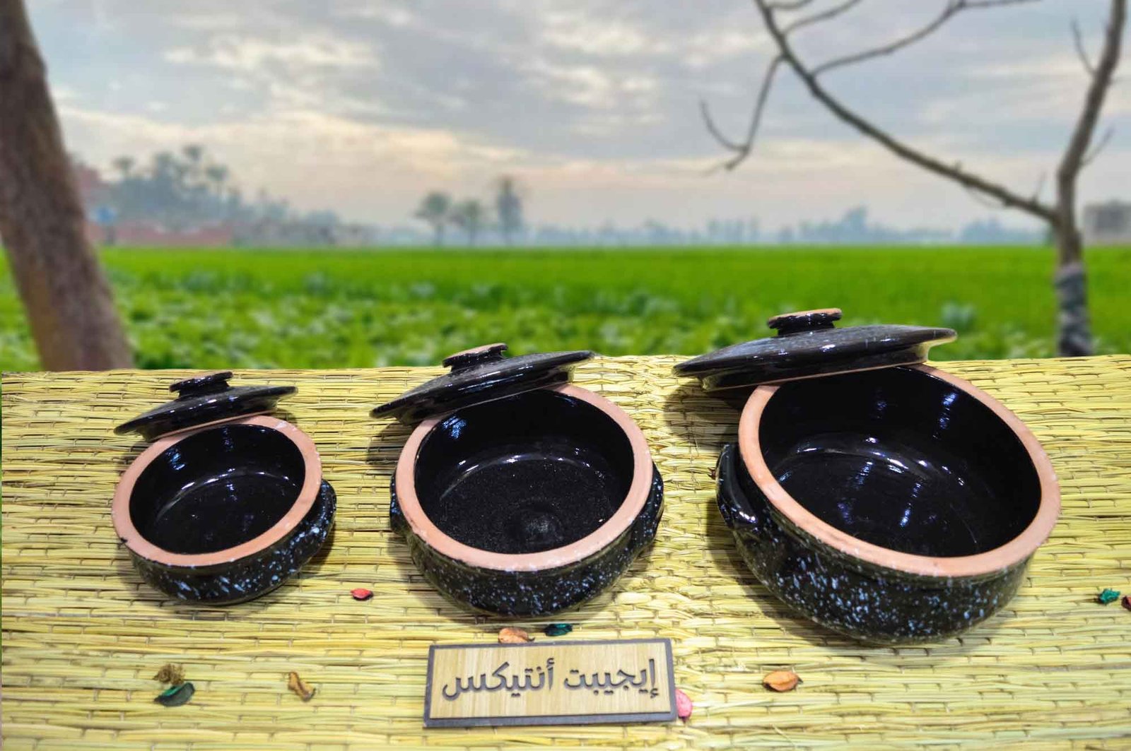 طقم حلل من الفخار الصحي المطلي لون أسود مكون من 3 قطع 3 مقاسات مختلفة صناعة مصرية يدوية 100% من انتاج ايجيبت أنتيكس