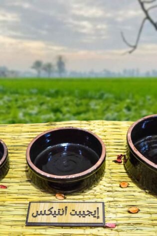 طقم طاجن من الفخار الصحي المطلي لون أسود مكون من 3 قطع 3 مقاسات مختلفة صناعة مصرية يدوية 100% من انتاج ايجيبت أنتيكس