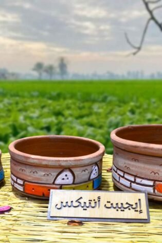 طقم طاجن من الفخار الصحي الملون ألوان طبيعية مكون من 3 قطع 3 مقاسات مختلفة صناعة مصرية يدوية 100% من انتاج ايجيبت أنتيكس