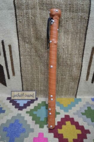 عصاية خشب مغلفة بالجلد لون بني صناعة مصرية يدوية 100% من انتاج ايجيبت أنتيكس